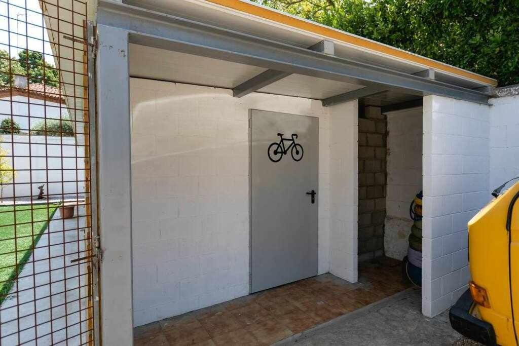 Newly Renovated Room W Pool & Bikeparking Gerona Habitación foto