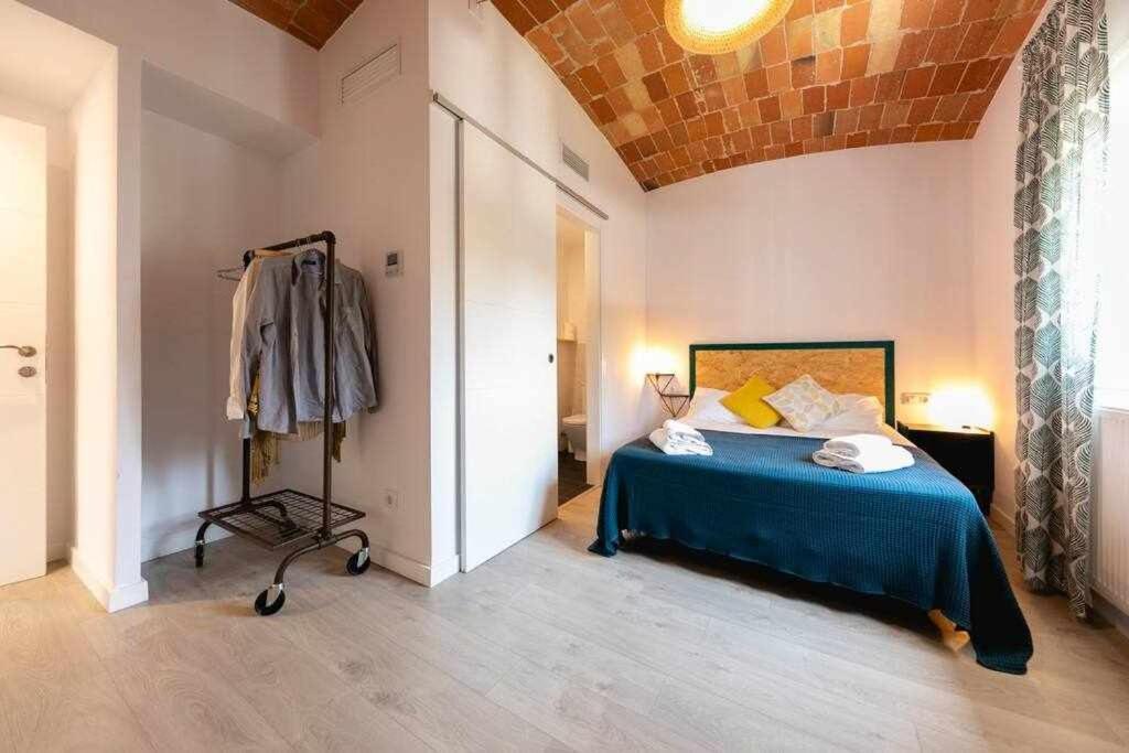 Newly Renovated Room W Pool & Bikeparking Gerona Habitación foto